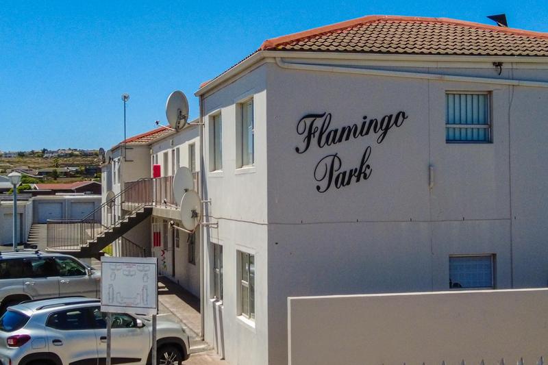 2 Bedroom Property for Sale in Middedorp Western Cape